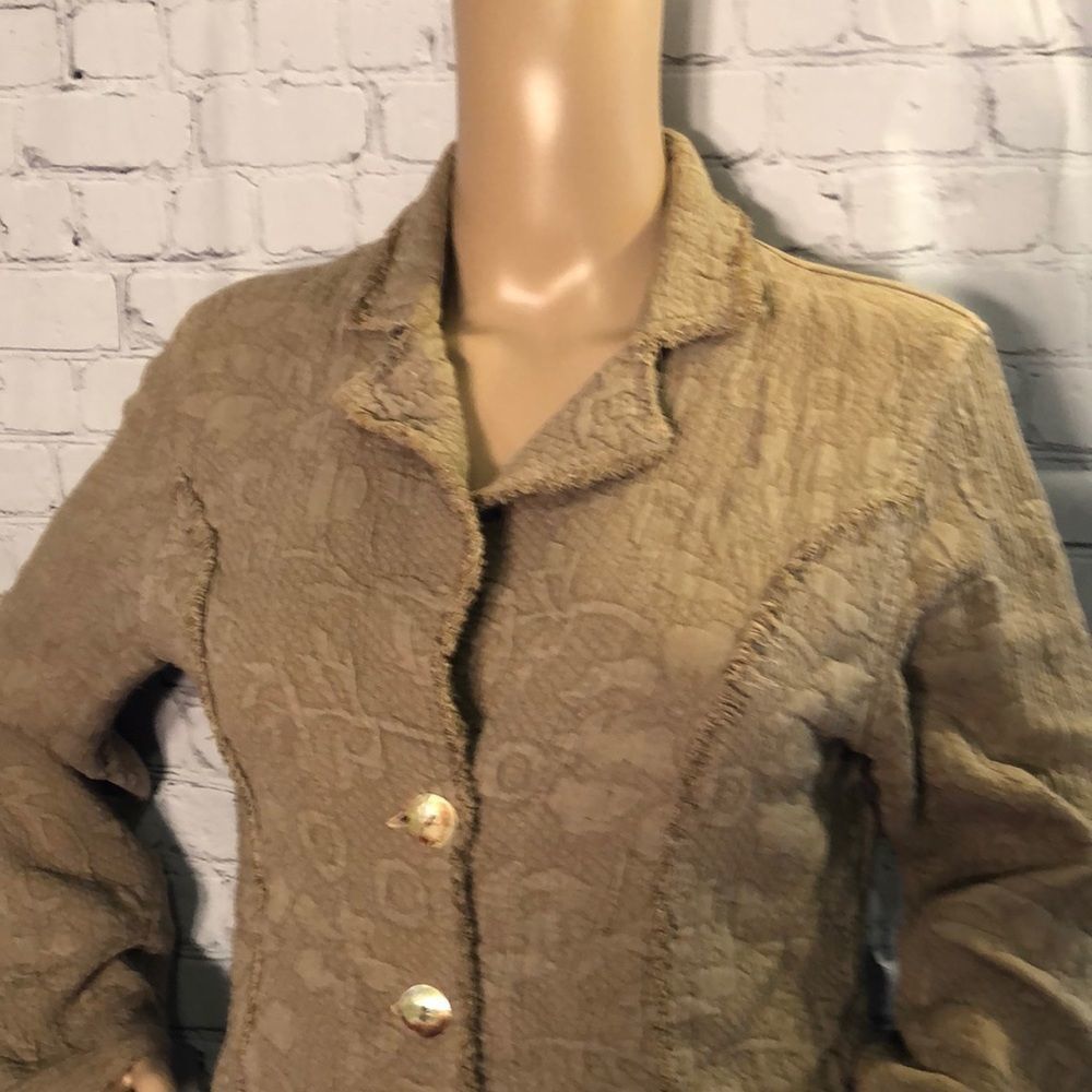 Tianello Beige Blazer With Frayed Seams Styling XS - Picture 2 of 10